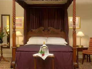 Old Swan Hotel 4*